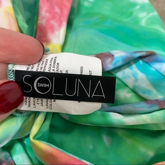 Soluna Swim Tie Dye Reversible Plunge Halter One Piece Swimsuit NWOT size L - Picture 8 of 10